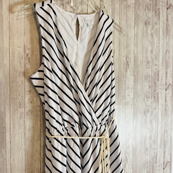 J. Jill Heather V-Neck Striped Tasseled Rope Viscose Dress - Picture 5 of 9